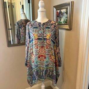 Boho Johnny Was in a size medium in shades of blue with multi.